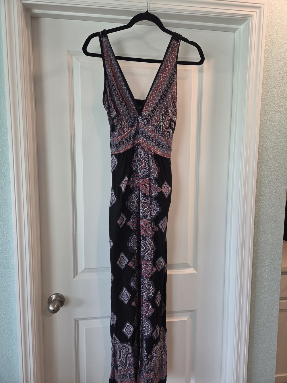 Angie Boho Paisley Maxi Dress Small Black Sleeveless Empire Waist Flowy Festival - Picture 2 of 7